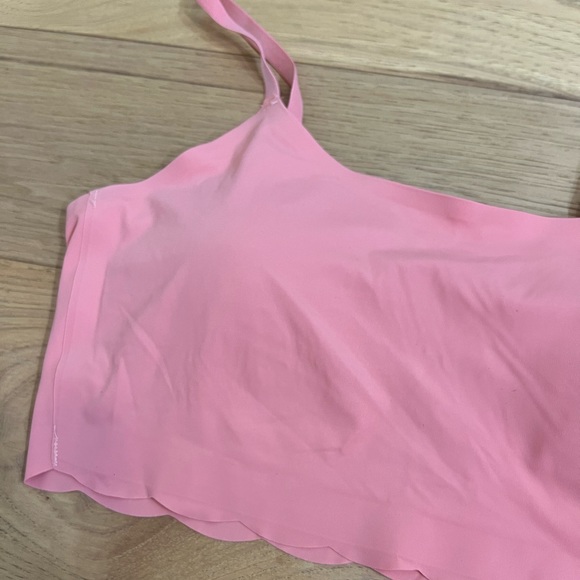 NWOT Danskin Inimate Dusty Pink Scalloped Bralette - Size L - Picture 3 of 5